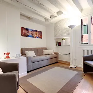 https://san-marco-prestige-s-zaccaria.hotelslidodijesolo.com